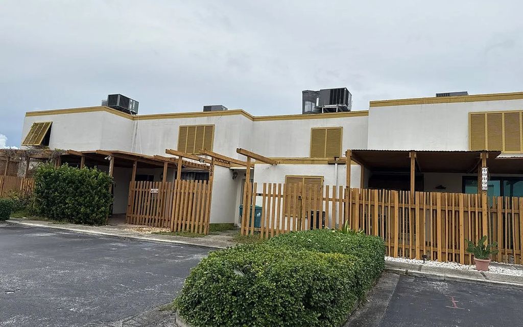 Photo of 13137 SW 15th Ln, Other, FL 33184 (MLS # 129611)