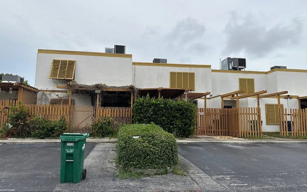 Photo of 13137 SW 15th Ln, Other, FL 33184 (MLS # 129611)