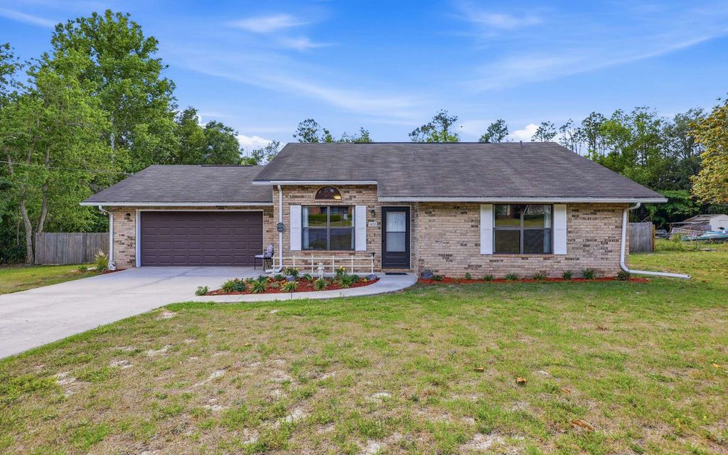 Photo of 422 SW Brandy Way, Lake City, FL 32024 (MLS # 131241)