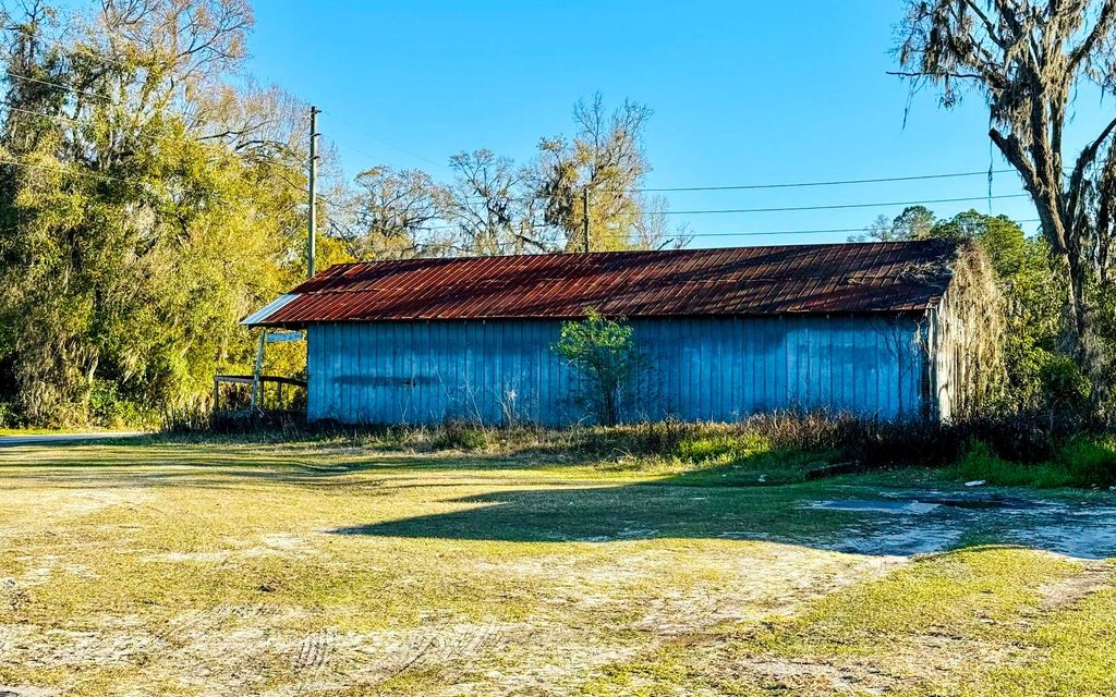 Photo of 402 Hatley Street W St, Jasper, FL 32052 (MLS # 122567)