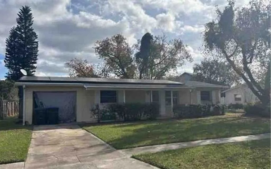 Photo of 8107 Plunkett Ave, Other, FL 32810 (MLS # 130056)