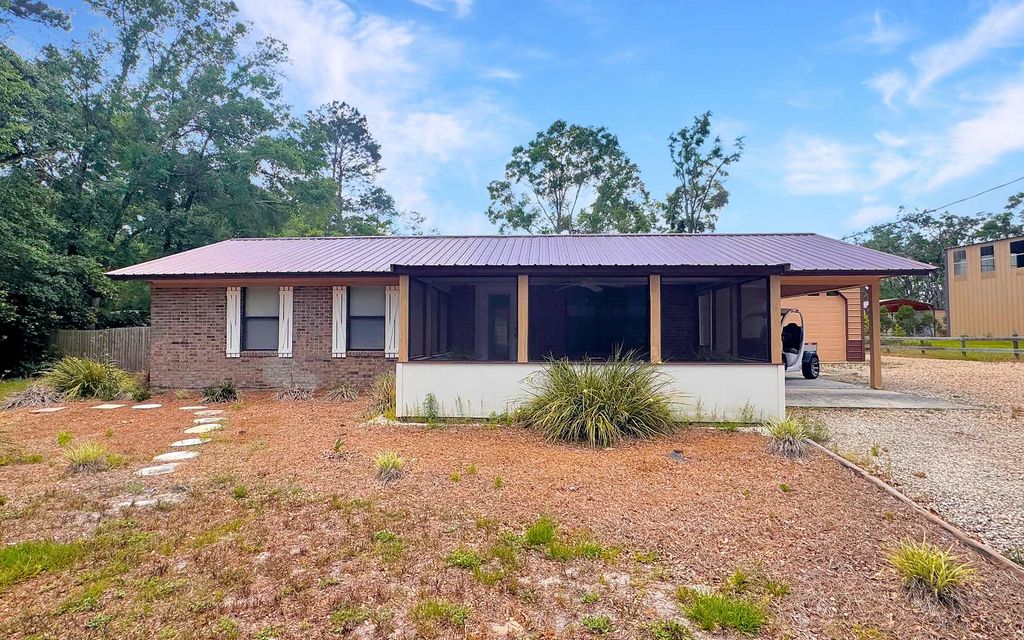 Photo of 9427 147th Road, Live Oak, FL 32060 (MLS # 127003)