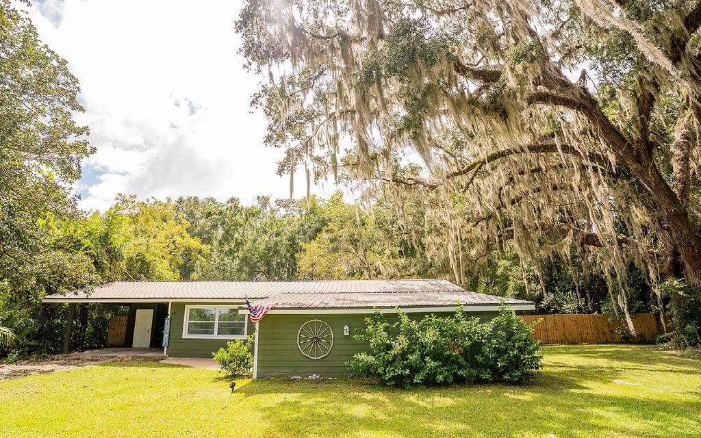 Photo of 418 SW Fifth Avenue, Trenton, FL 32693 (MLS # 129495)