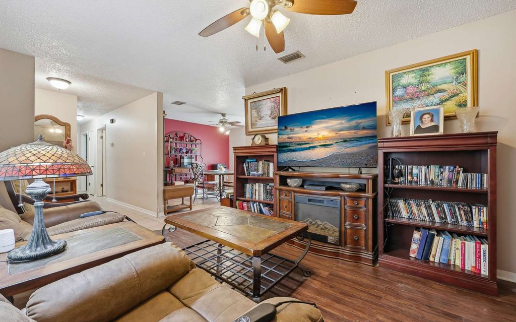 Photo of 156 SE Polk Lane, Lake City, FL 32025 (MLS # 129832)