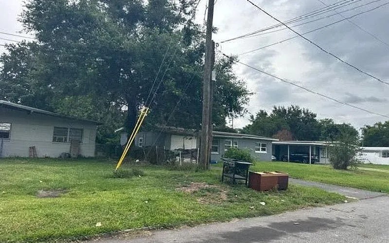Photo of 113 W Wallace St, Other, FL 32809 (MLS # 131703)