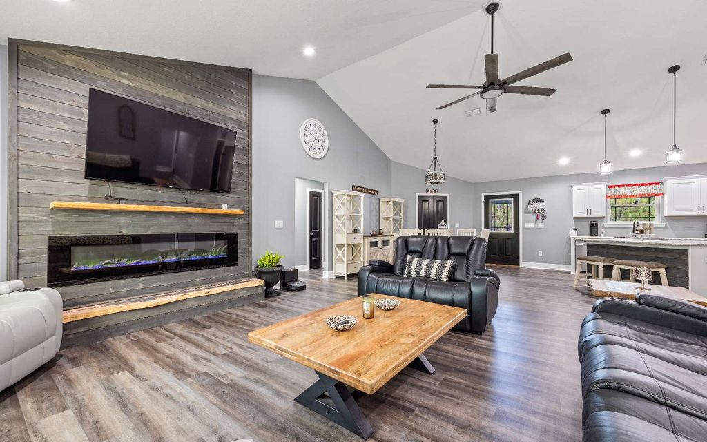 Photo of 14797 Cr 252, Live Oak, FL 32060 (MLS # 129228)