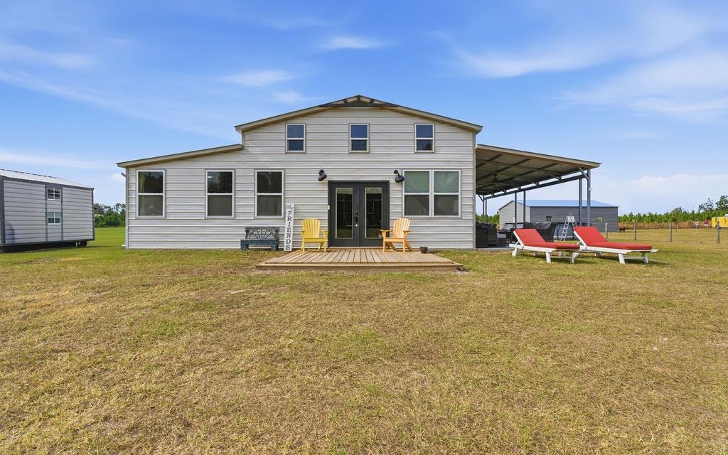 Photo of 11865 145th Rd, Live Oak, FL 32060 (MLS # 129609)