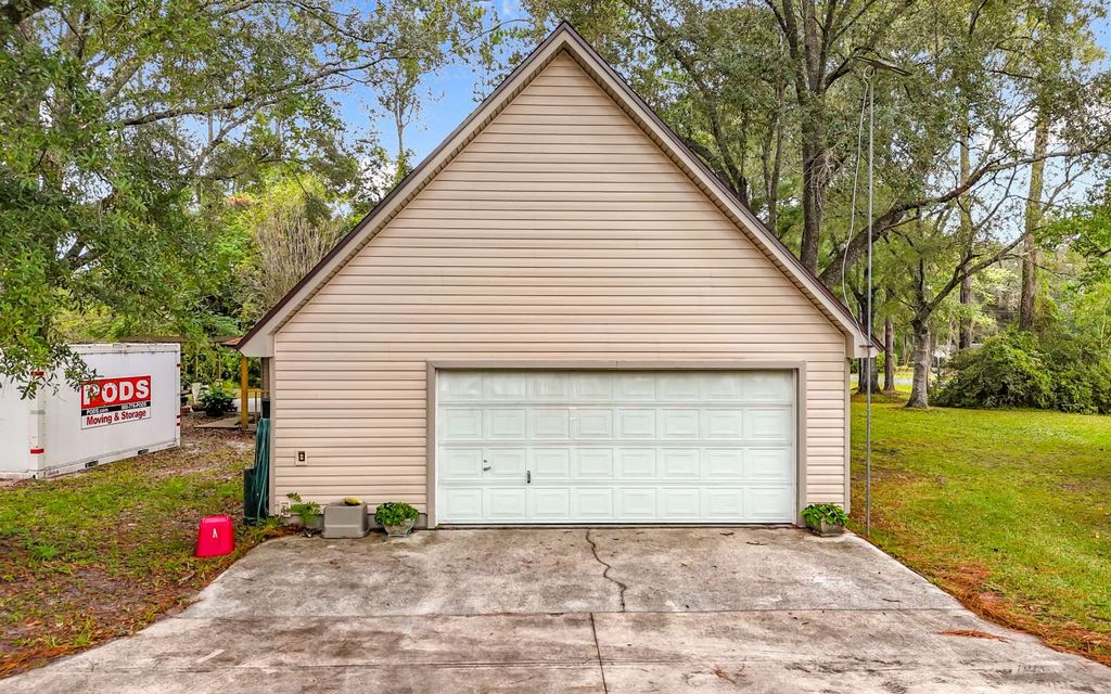 Photo of 35061 Karen Road, Other, FL 32011 (MLS # 128862)
