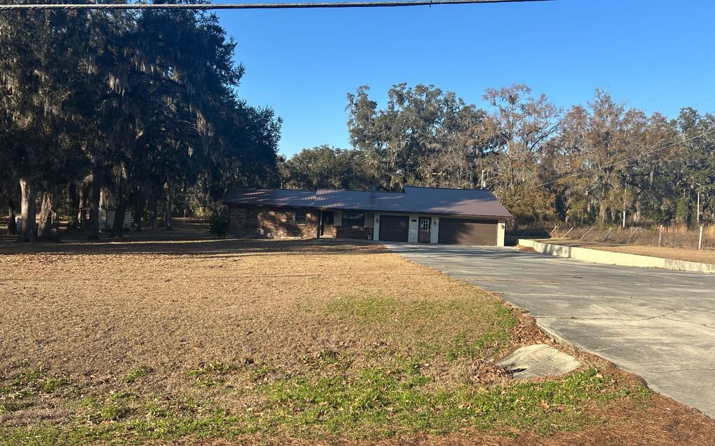 Photo of 223 SE Rhett Place, Lake City, FL 32025 (MLS # 130302)