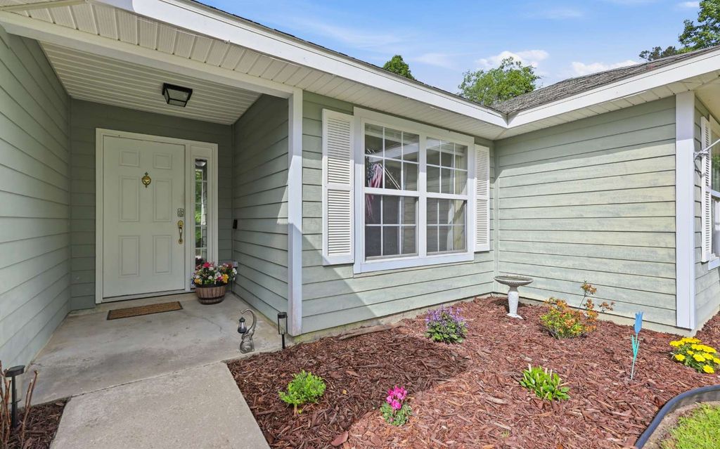 Photo of 174 SW Katelyn Way, Lake City, FL 32055 (MLS # 131003)