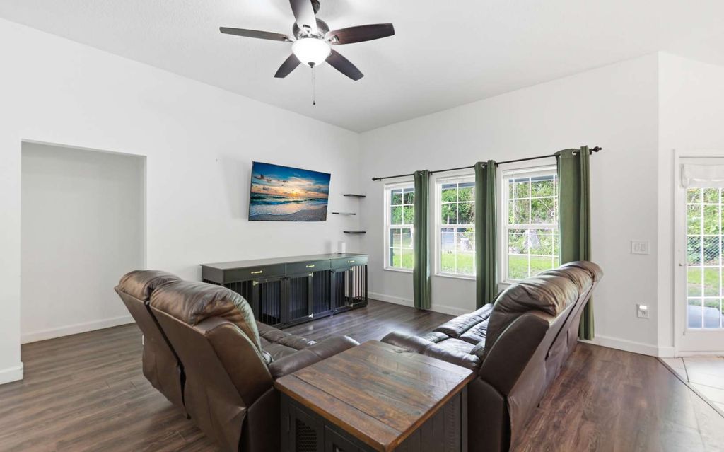 Photo of 174 SW Katelyn Way, Lake City, FL 32055 (MLS # 131003)