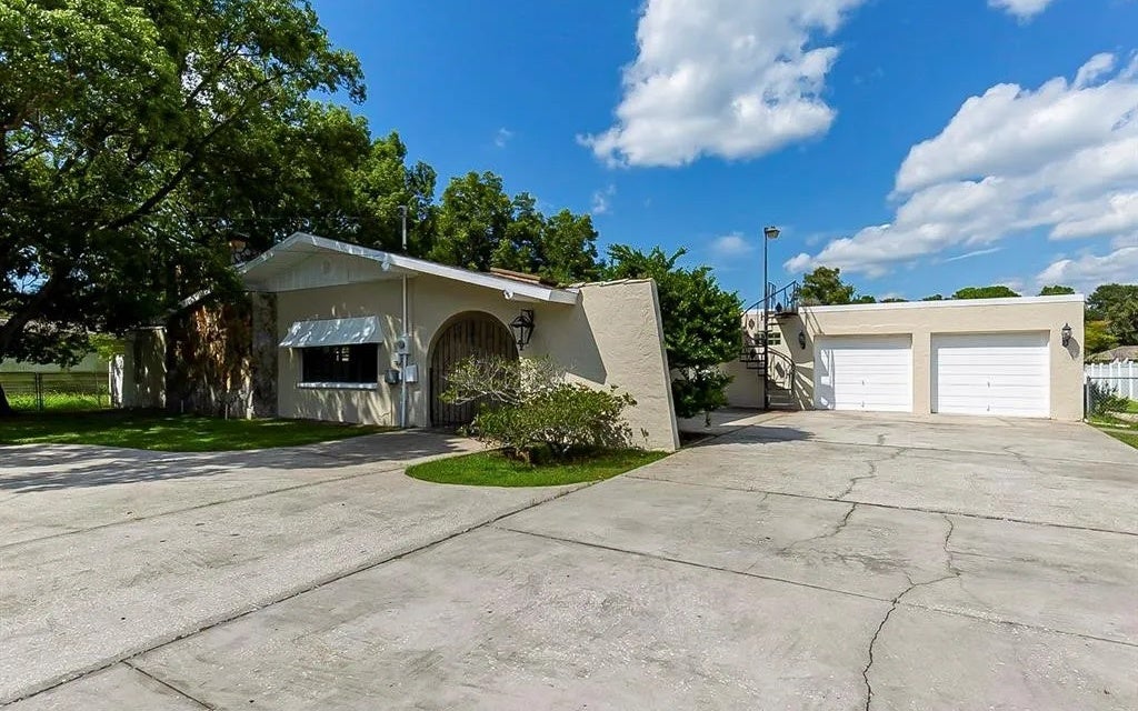 Photo of 9535 Clyde St, Other, FL 34669 (MLS # 133577)