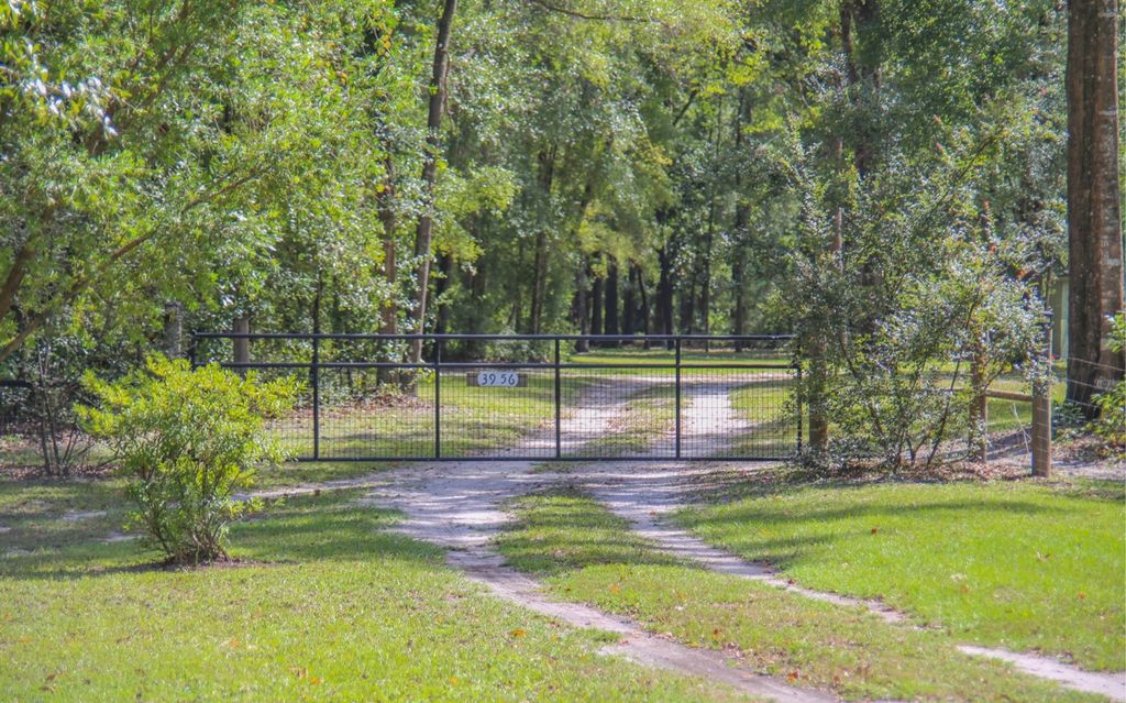 Photo of 3956 274th Street, Branford, FL 32008 (MLS # 128679)