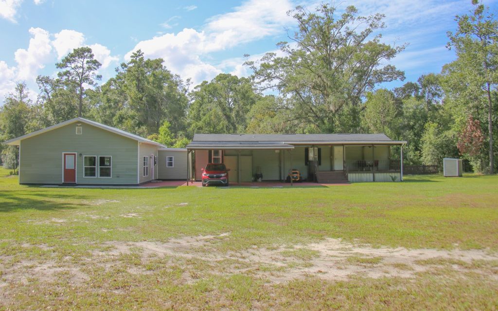 Photo of 3956 274th Street, Branford, FL 32008 (MLS # 128679)