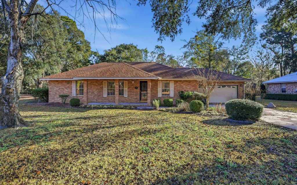 Photo of 169 SW Sarah Ct, Lake City, FL 32024 (MLS # 130278)