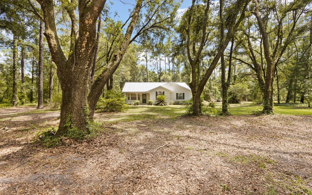 Photo of 11108 112th St, Live Oak, FL 32060 (MLS # 132015)
