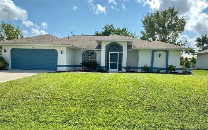 Photo of 304 SE 16th St, Other, FL 33990 (MLS # 132518)