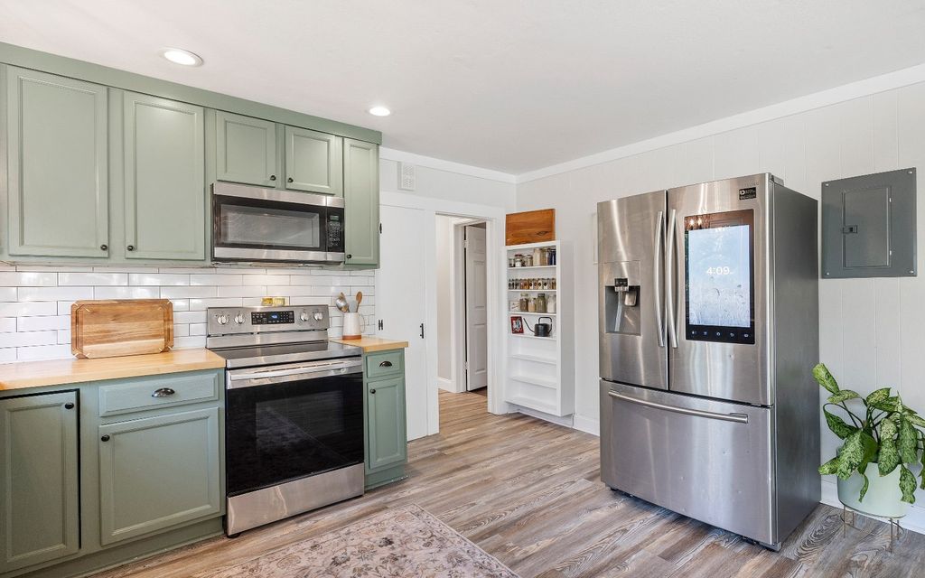 Photo of 1074 NE Gum Swamp Rd, Lake City, FL 32055 (MLS # 129450)