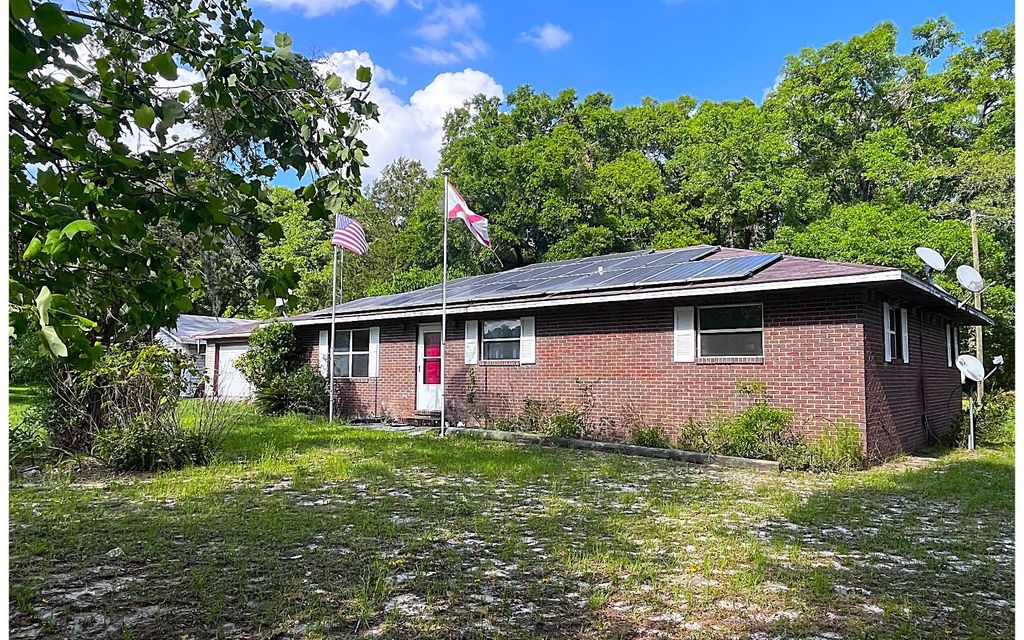 Photo of 567 SW Brookwood Dr, Lake City, FL 32024 (MLS # 127050)