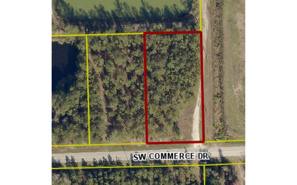 Photo of 637 SW Commerce Dr, Lake City, FL 32025 (MLS # 126019)