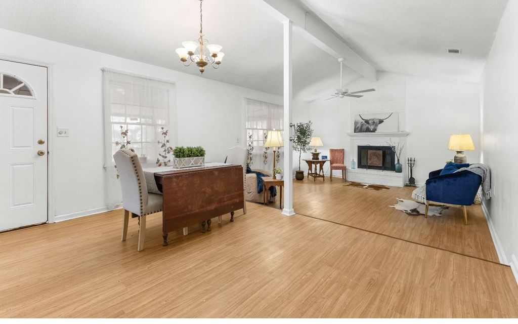 Photo of 211 SW Kingwood Place, Lake City, FL 32024 (MLS # 130038)