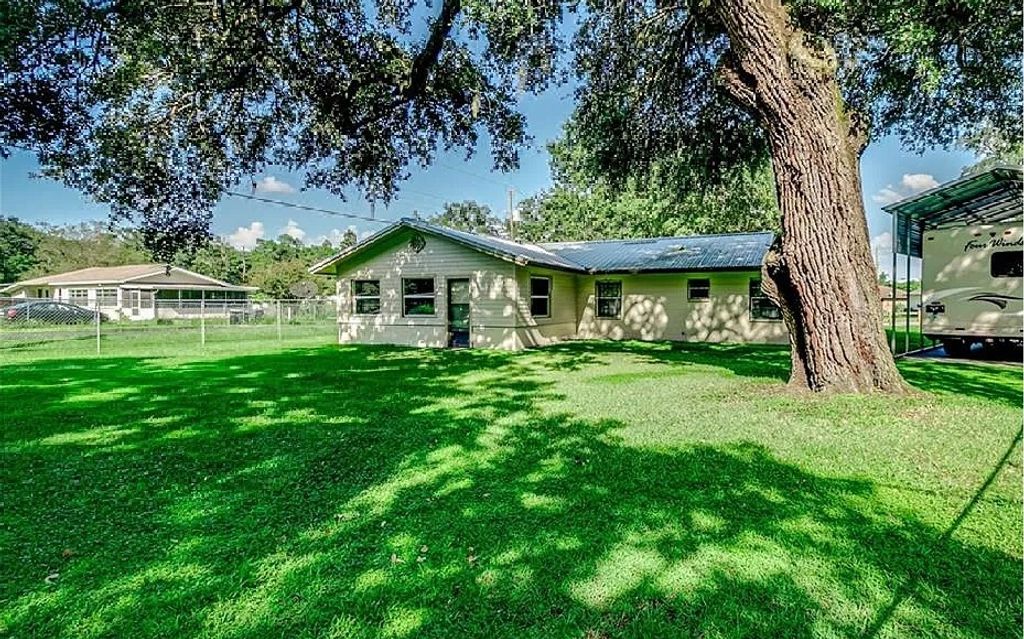 Photo of 1538 Country Ridge Dr, Other, FL 33801 (MLS # 131486)