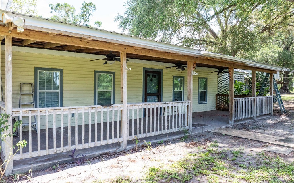 Photo of 112 NE Rowan Rd, Mayo, FL 32066 (MLS # 132003)