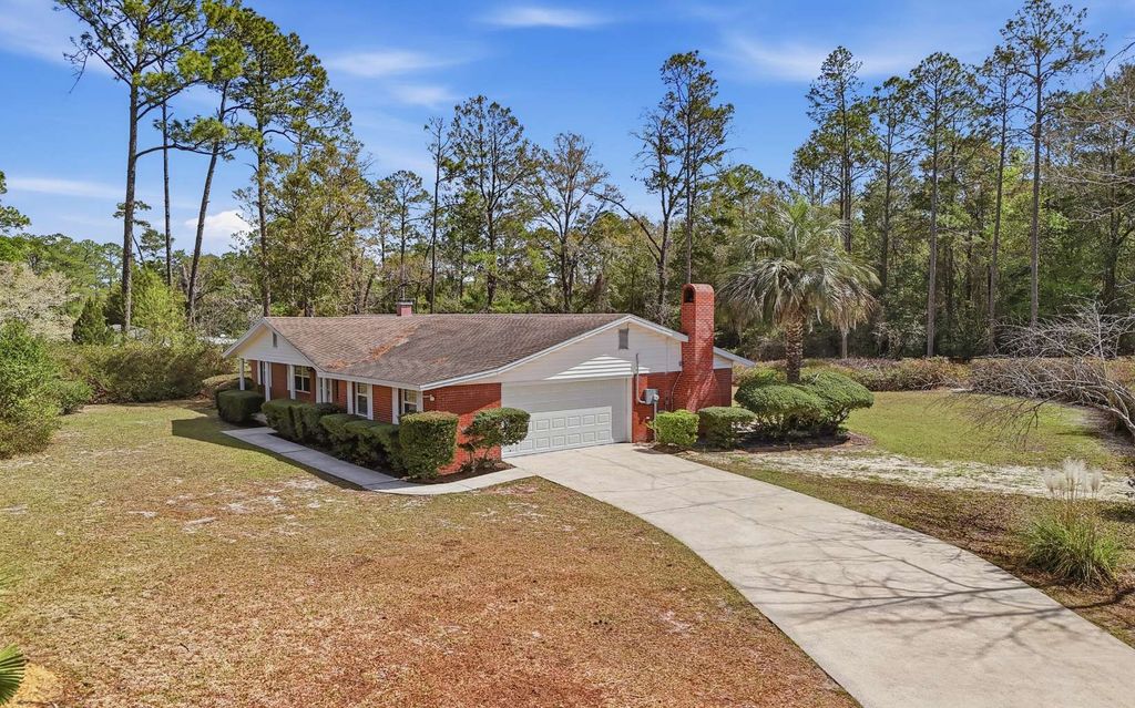 Photo of 129 SW Benz Way, Lake City, FL 32024 (MLS # 130526)