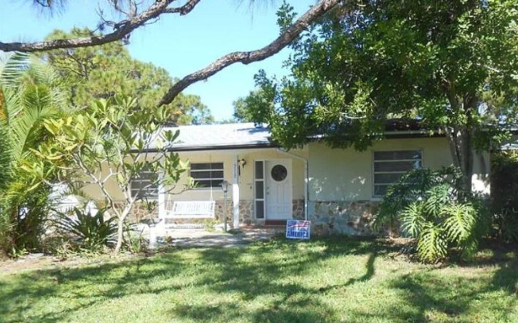 Photo of 5112 11th Ave W Ave, Other, FL 34209 (MLS # 130322)