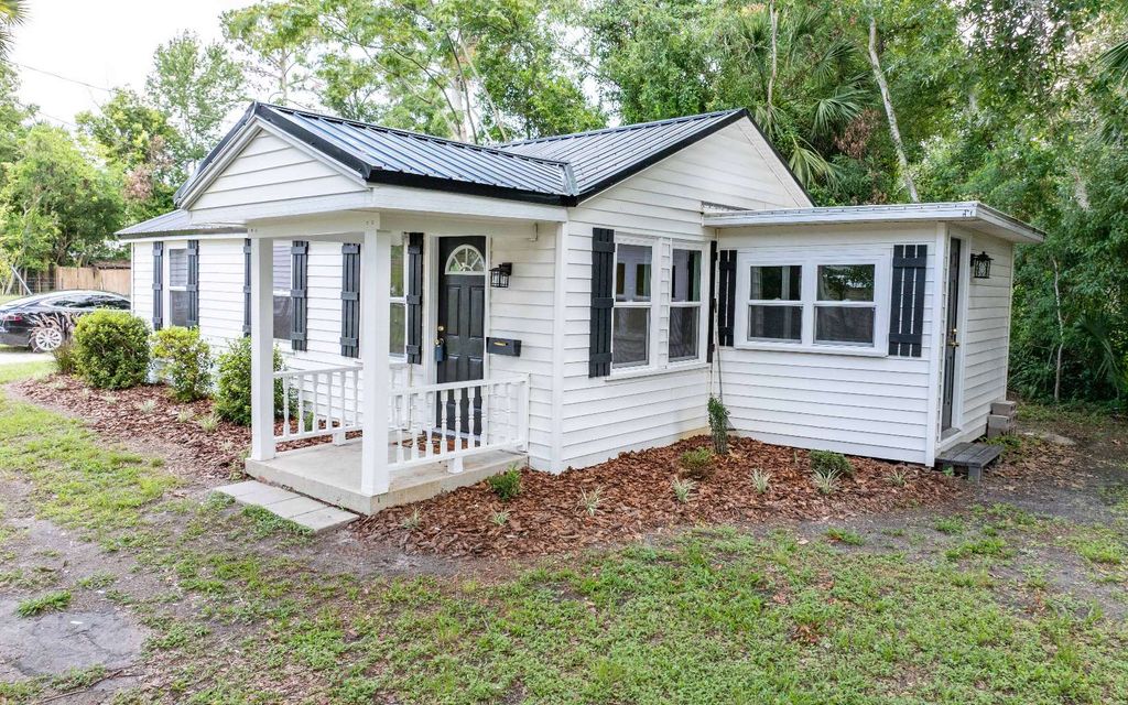 Photo of 614 SW Suwannee Avenue, Live Oak, FL 32064 (MLS # 127683)