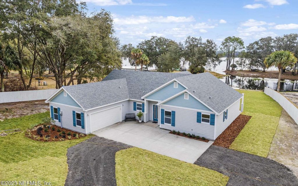 Photo of 240 Ashley St, Other, FL 32640 (MLS # 129397)