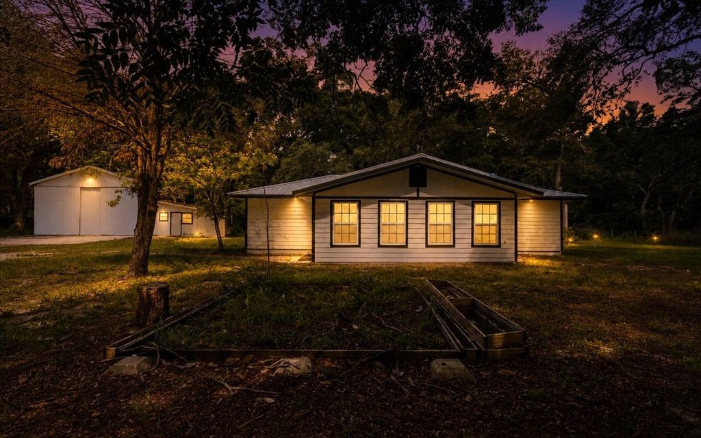 Photo of 14250 NW 75th Avenue, Trenton, FL 32693 (MLS # 130069)