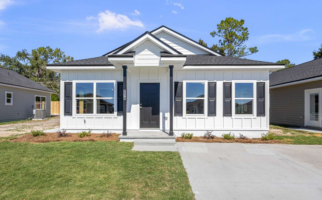 Photo of 214 Mesa Street NW, Live Oak, FL 32064 (MLS # 128978)