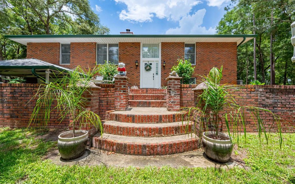 Photo of 8290 Melrose Road, Keystone Heights, FL 32666 (MLS # 127536)