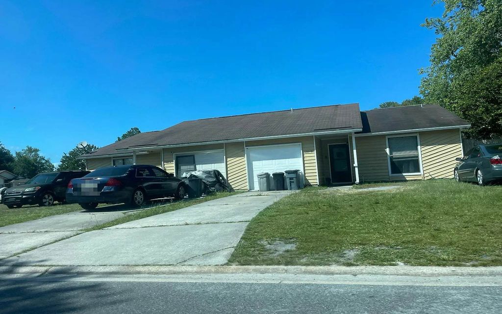 Photo of 1327 Bay Hill Blvd #A BLVD, Other, FL 32065 (MLS # 132006)