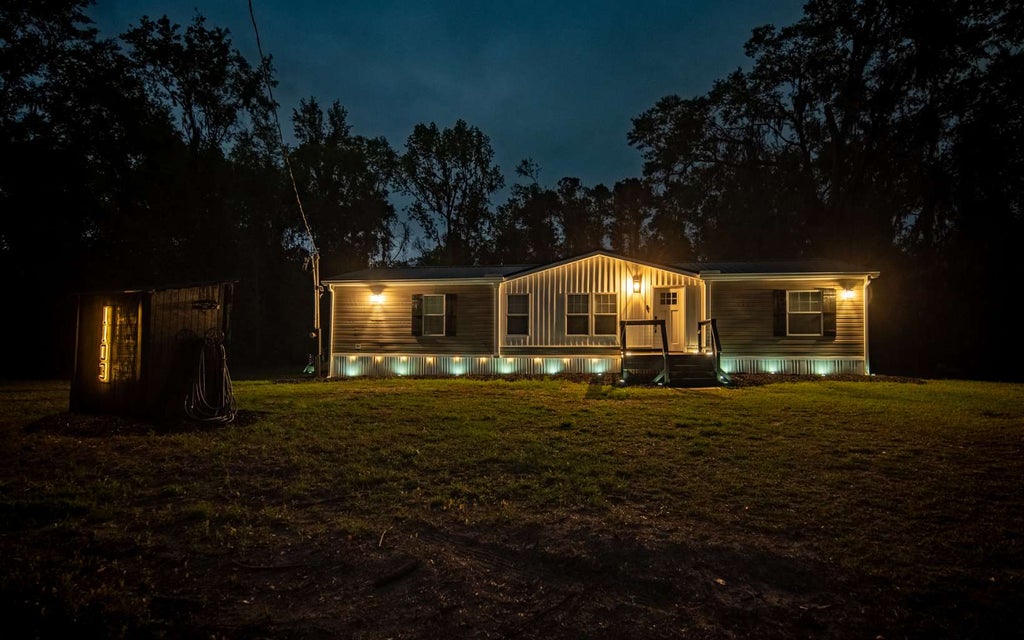 Photo of 1103 NW Moore Road, Lake City, FL 32055 (MLS # 130788)