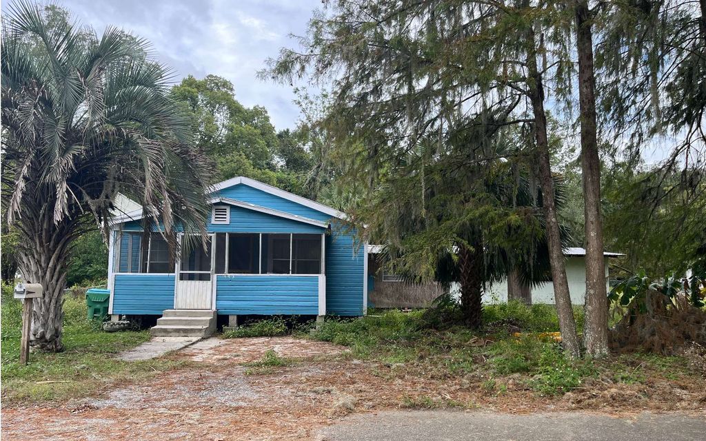 Photo of 443 NE Simms Dr, Lake City, FL 32055 (MLS # 124924)