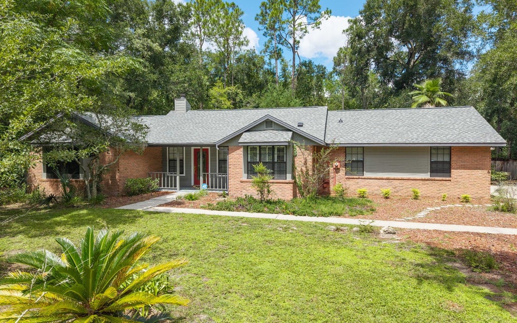 Photo of 1643 NW Frontier Dr, Lake City, FL 32055 (MLS # 133144)