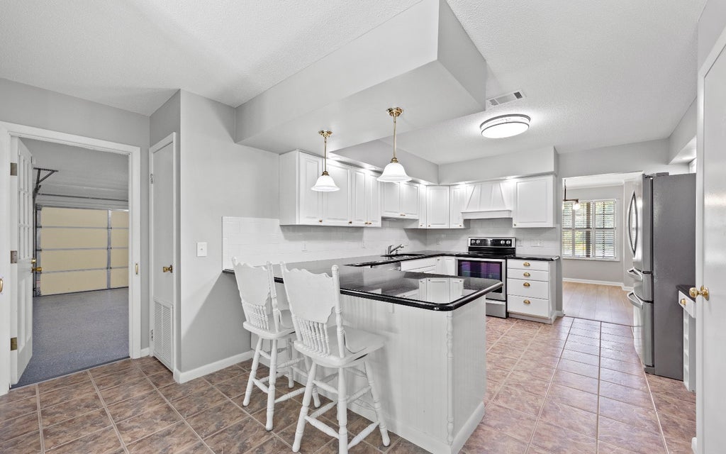 Photo of 1643 NW Frontier Dr, Lake City, FL 32055 (MLS # 133144)