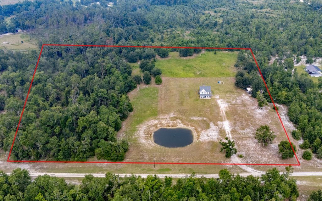 Photo of 5273 163rd Path, Live Oak, FL 32060 (MLS # 127623)