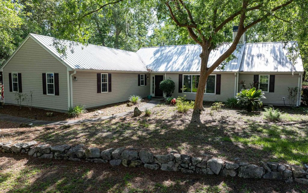 Photo of 149 SW Black Pine Terrace, Lake City, FL 32024 (MLS # 127490)