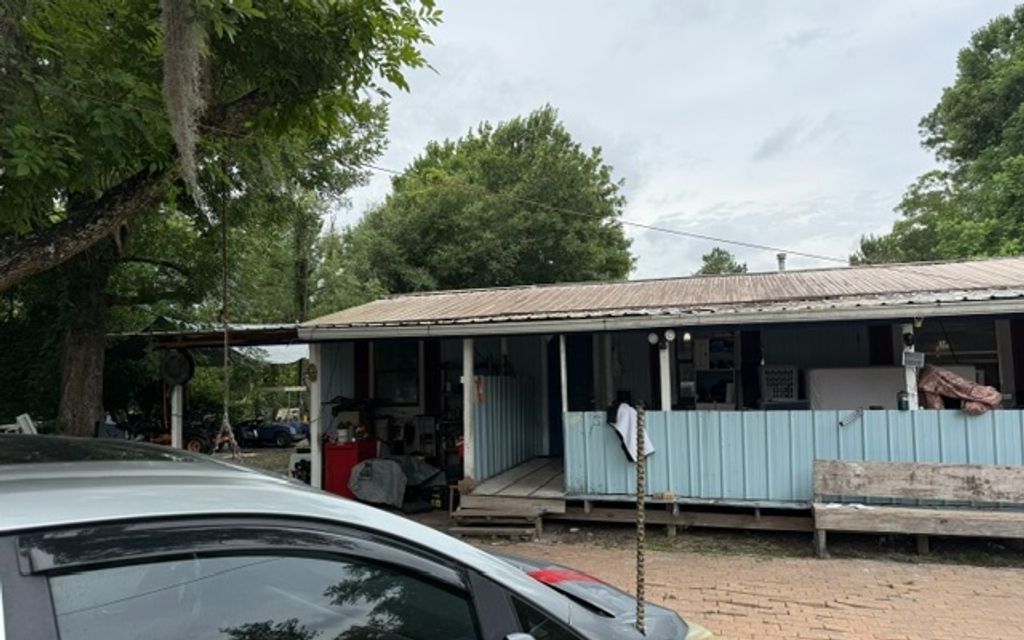 Photo of 4100 N US Hwy 441, Lake City, FL 32055 (MLS # 131647)