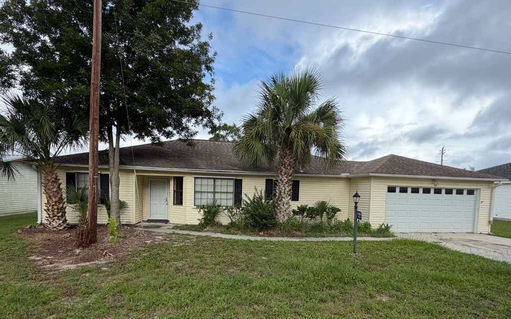 Photo of 132 SE Claudia Way, Lake City, FL 32025 (MLS # 132702)