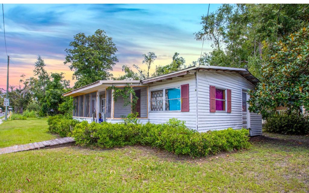 Photo of 205 SW Millinor Street, Madison, FL 32340 (MLS # 127896)
