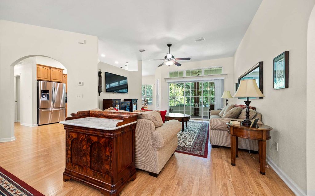 Photo of 132 NW Broomsage Ct, Lake City, FL 32055 (MLS # 127705)