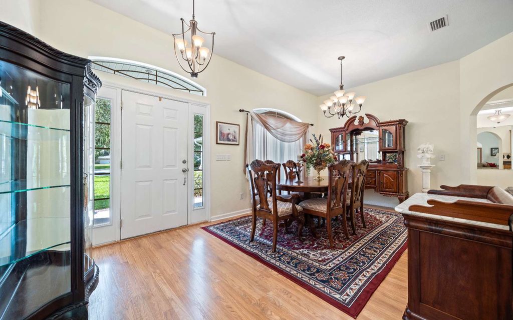 Photo of 132 NW Broomsage Ct, Lake City, FL 32055 (MLS # 127705)