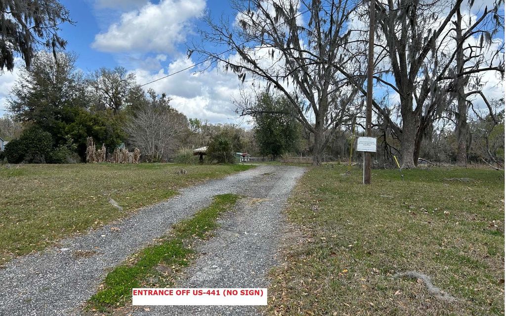 Photo of 13925 NW US-441, Alachua, FL 32615 (MLS # 126229)