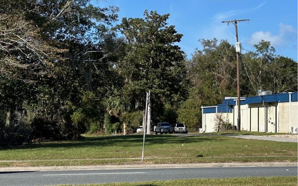 Photo of 846 SW Main Boulevard, Lake City, FL 32025 (MLS # 125130)