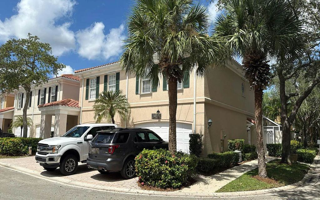 Photo of 35 Laurel Oaks Cir, Other, FL 33469 (MLS # 128828)