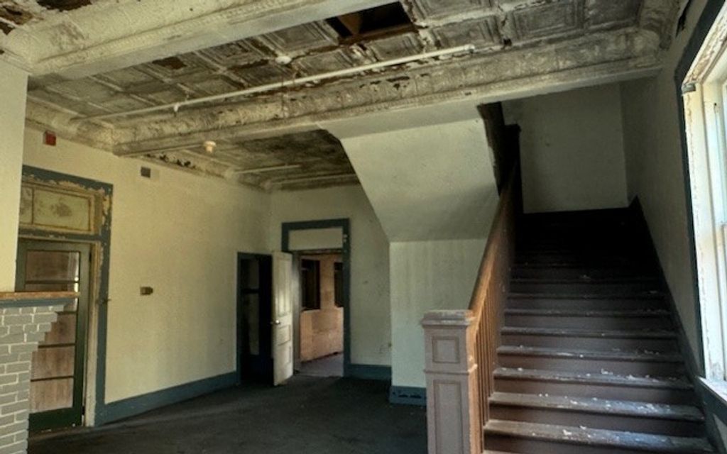 Photo of 179 E Base Street, Madison, FL 32340 (MLS # 125425)